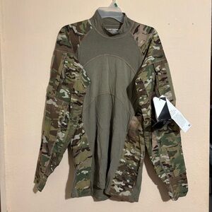 Massif Mountain Gear Company Army Combat Shirt Size Large Flame Resistant Unisex